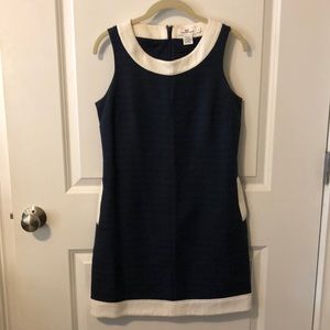 Vineyard Vines Navy Blue and White Shift Dress